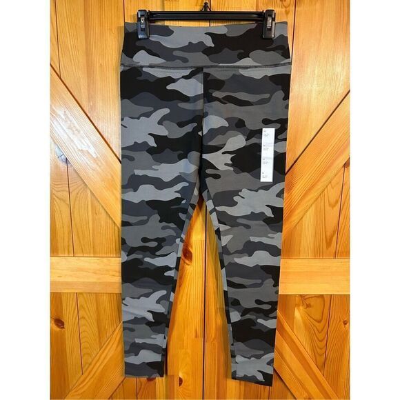 Wild Fable Gray and Black Camo High-Rise Legging Size Med NWT (4687) - Picture 1 of 7